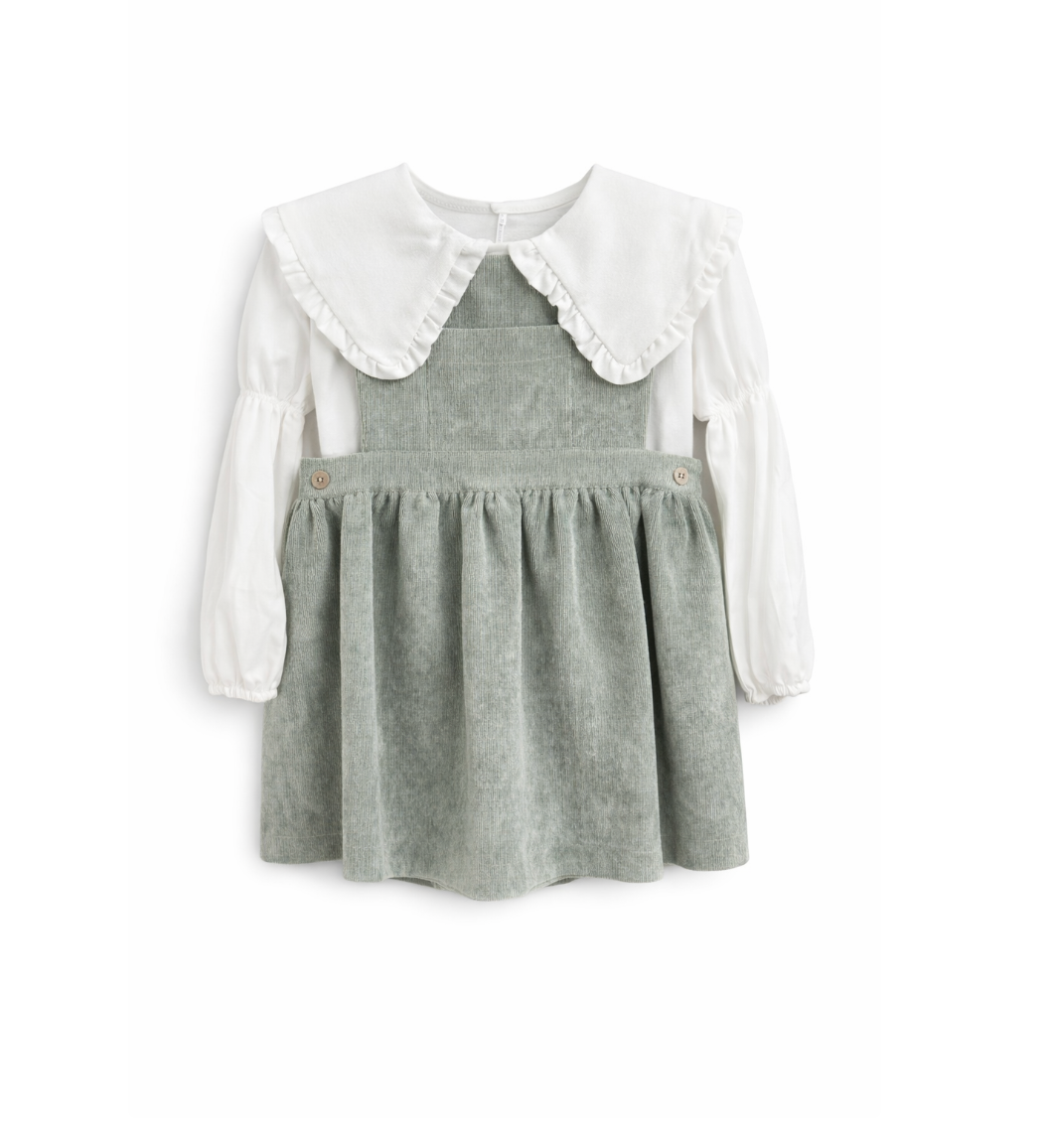 PETO Y BLUSA CUELLO NIÑA VERDE
